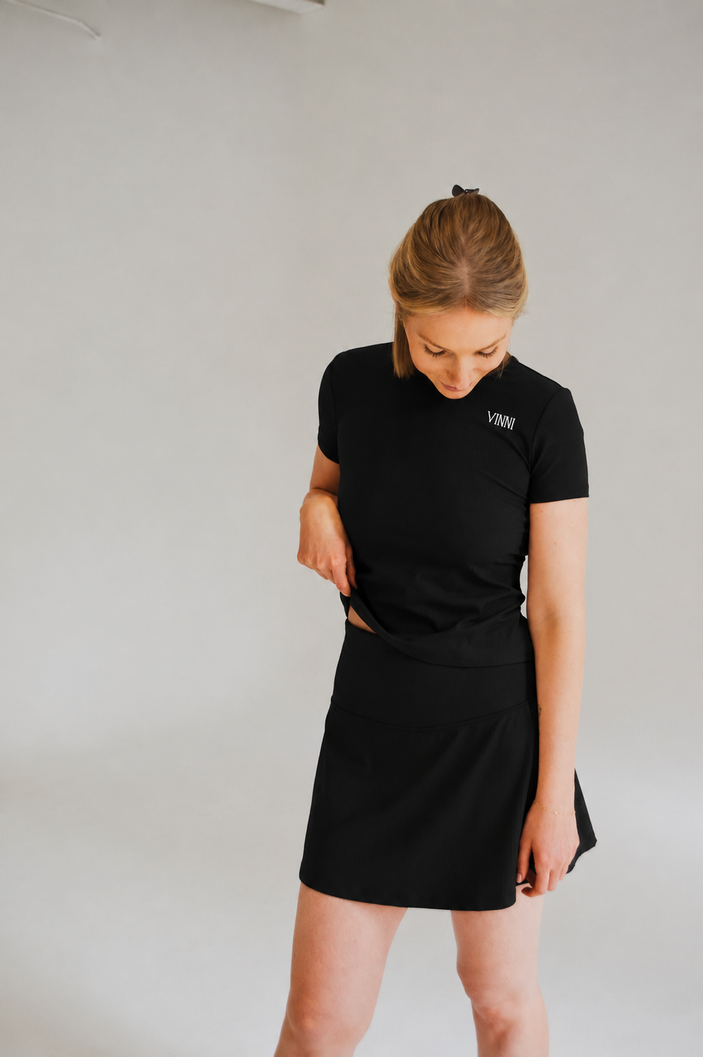 HANNAH ACTIVE TEE - JET BLACK