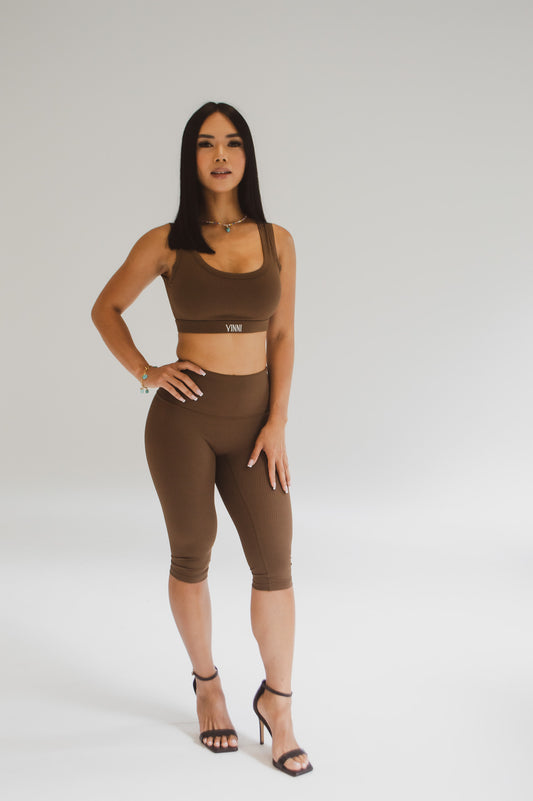 CIARA CAPRI - RIBBED BROWN