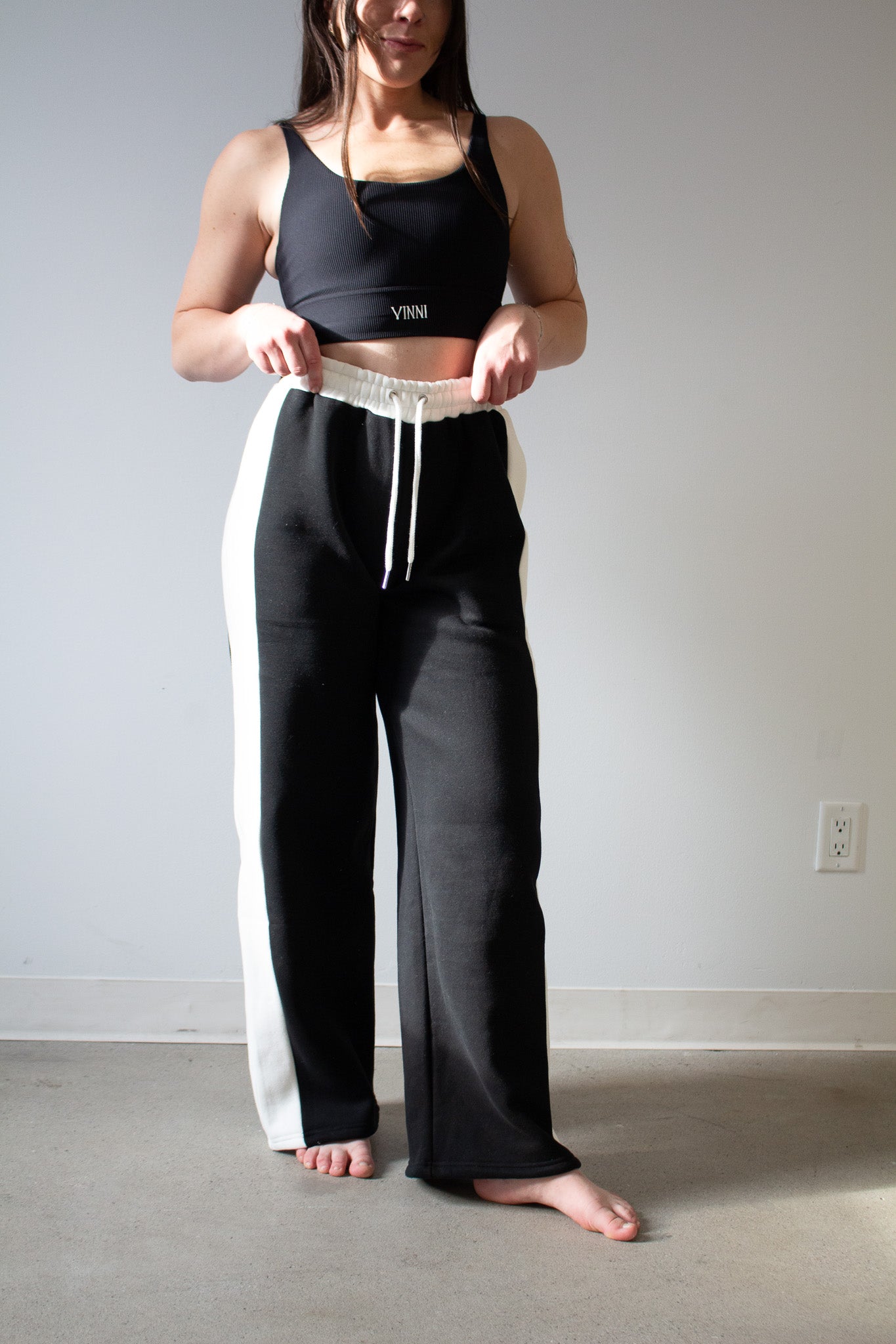 BONNIE WIDE - LEG CONTRAST SWEATS