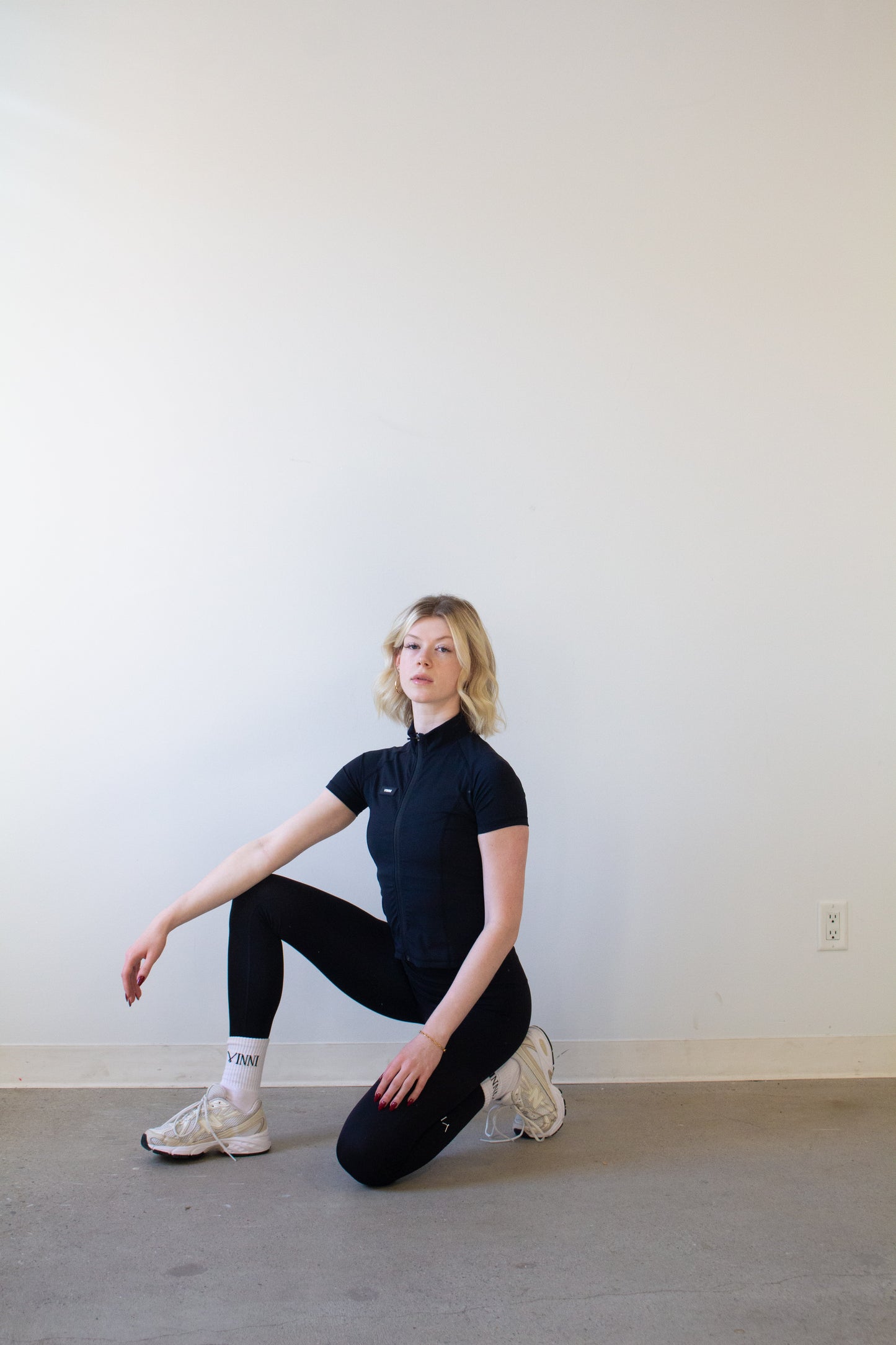 KNOX SHORT SPORT ZIP - JET BLACK