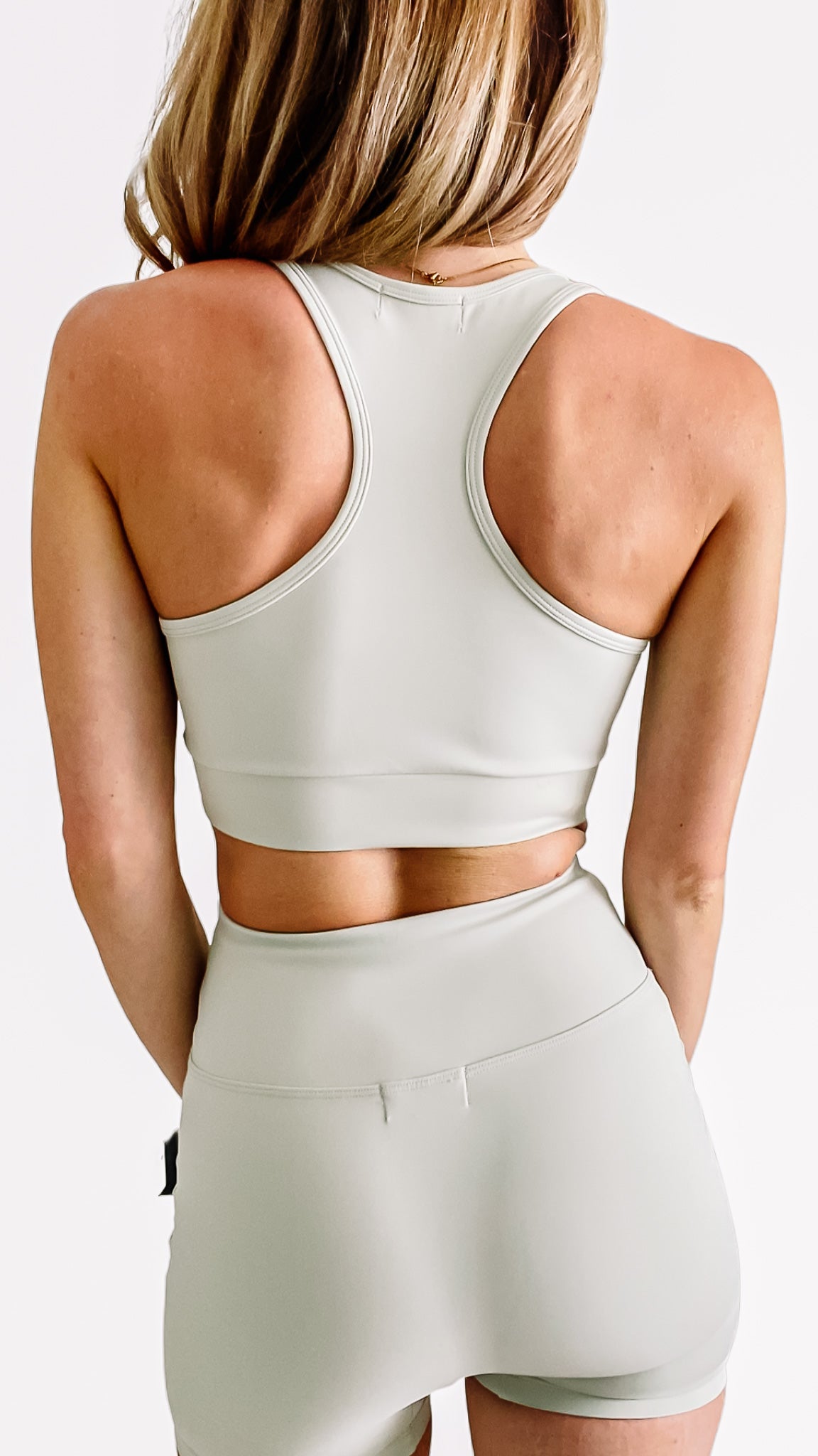 VICKI HIGH-RISE SHORTS