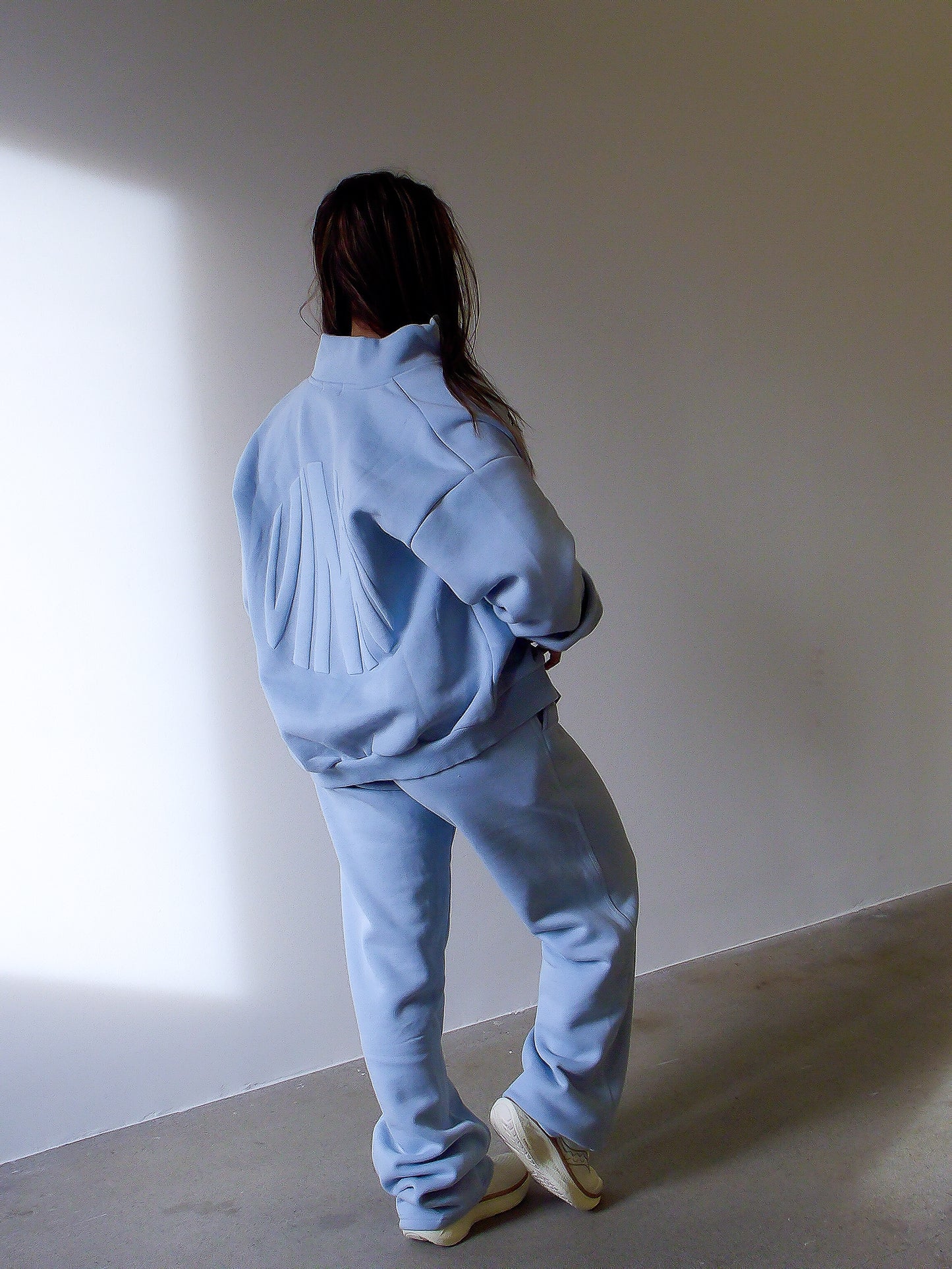 GEORGIA STRAIGHT LEG SWEATS - BLUE FROST