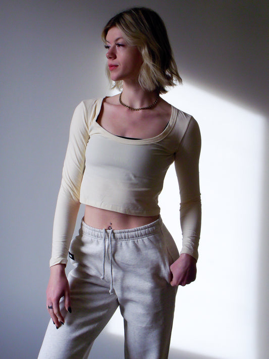 FAYE LONG SLEEVE CROP - WHIPPED BUTTER