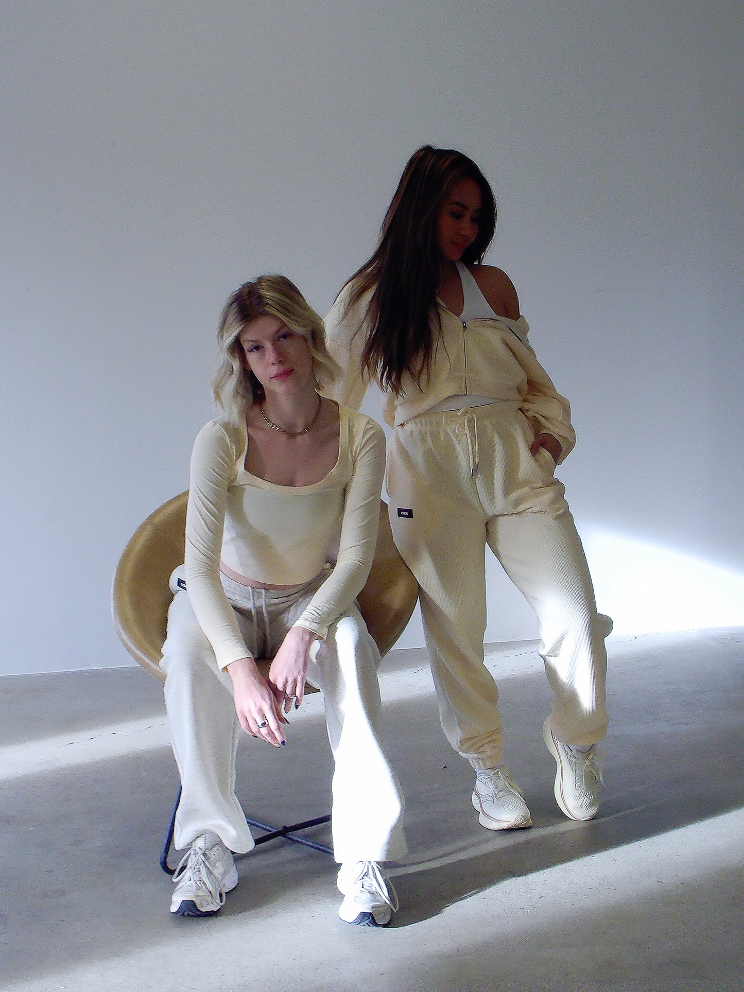 FAYE LONG SLEEVE CROP - WHIPPED BUTTER