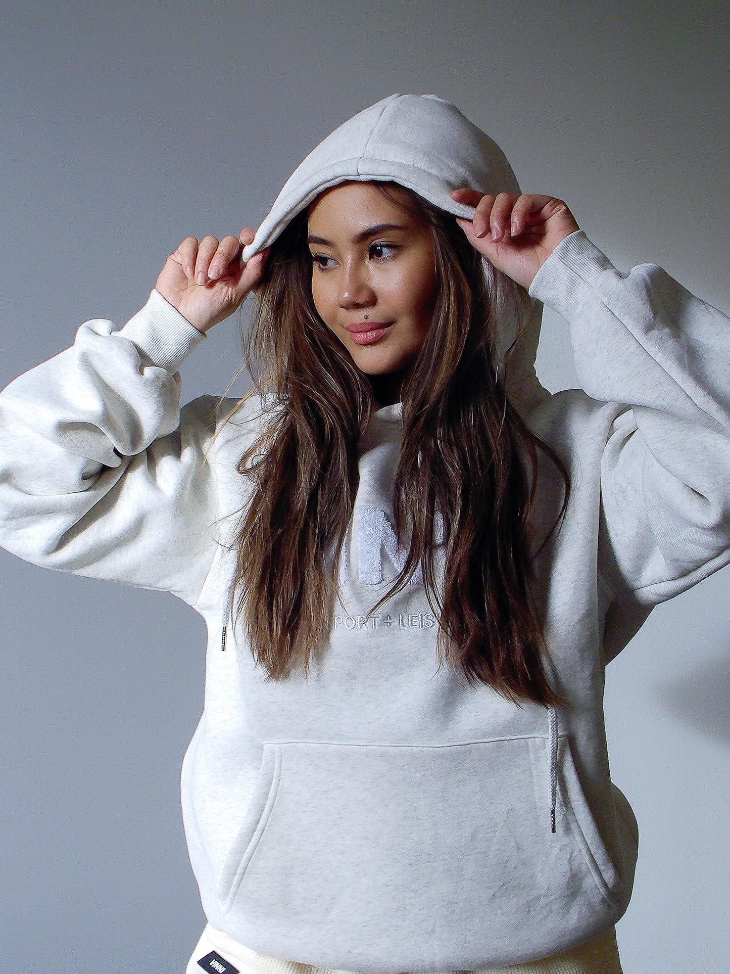 EMILY SOFT PRINT HOODIE - SOFT STONE