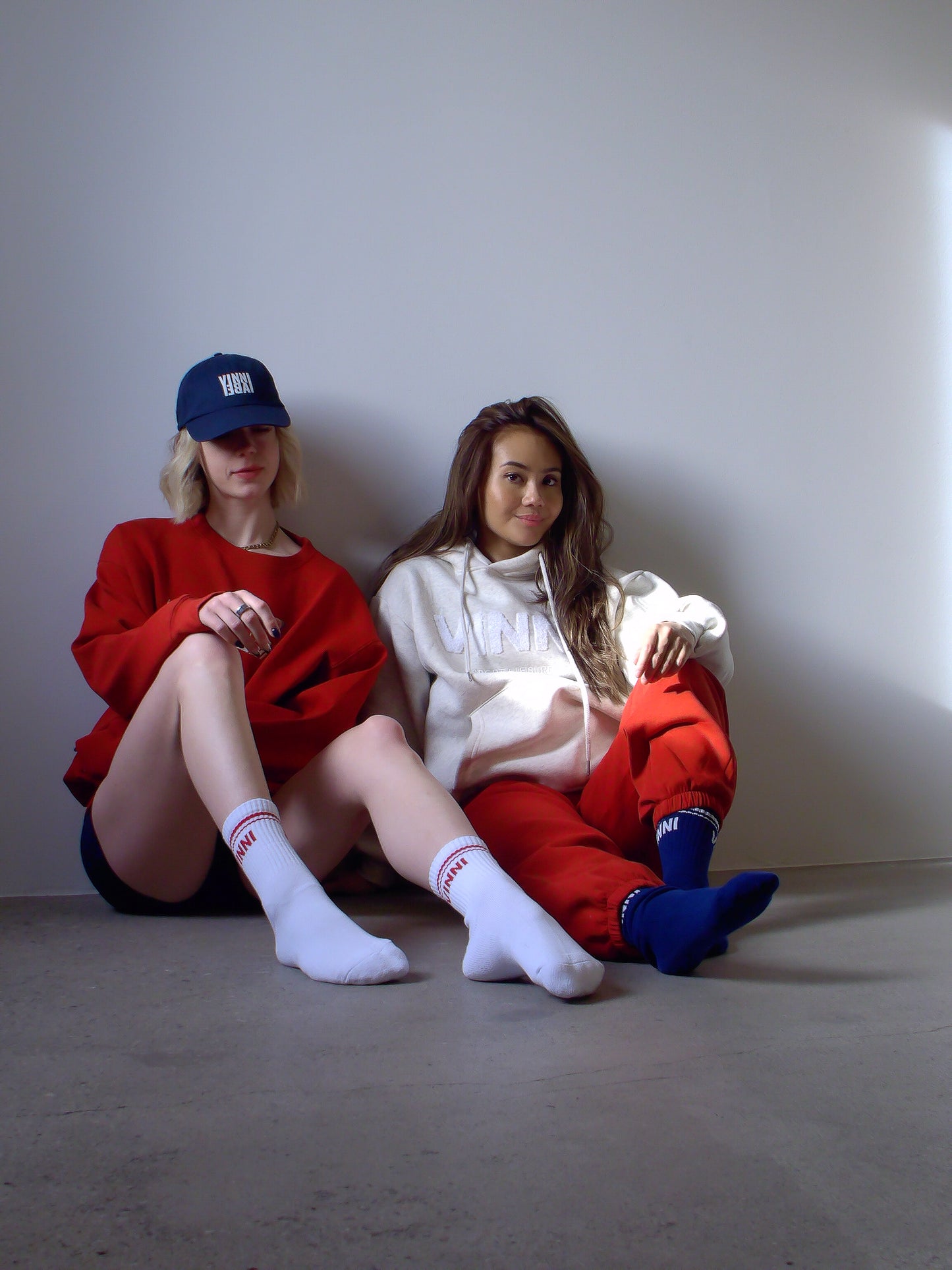 EMILY SOFT PRINT HOODIE - SOFT STONE