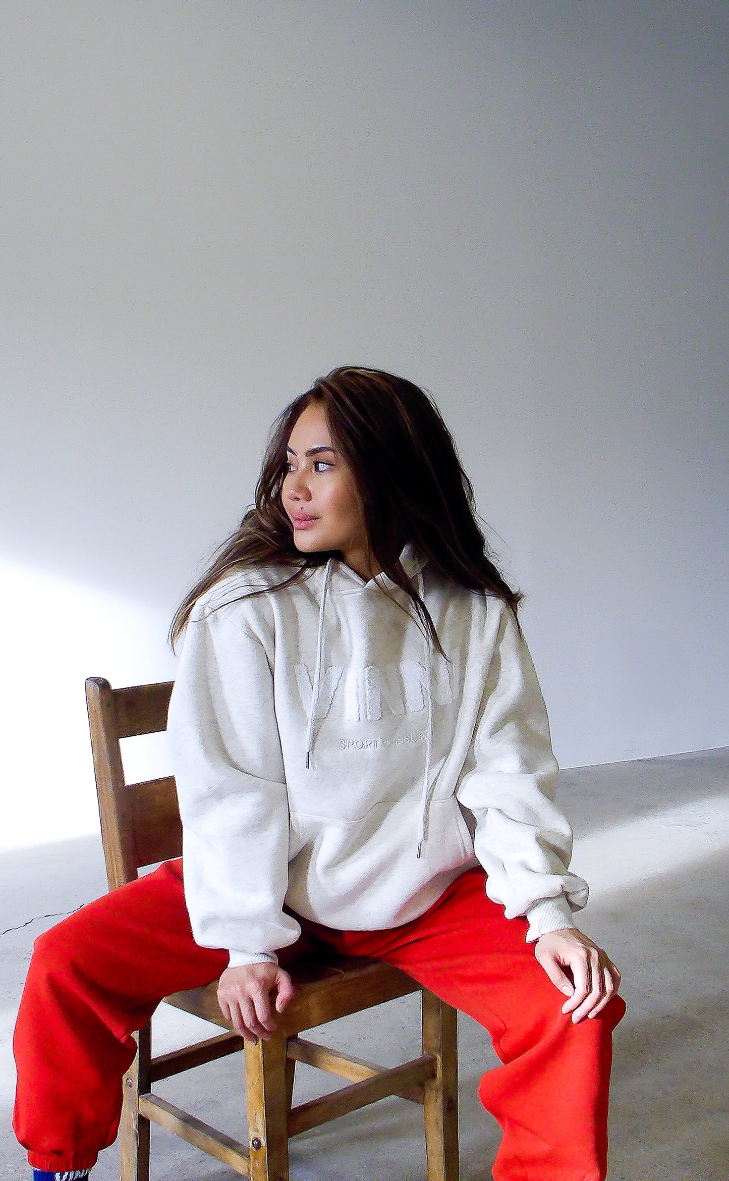 EMILY SOFT PRINT HOODIE - SOFT STONE