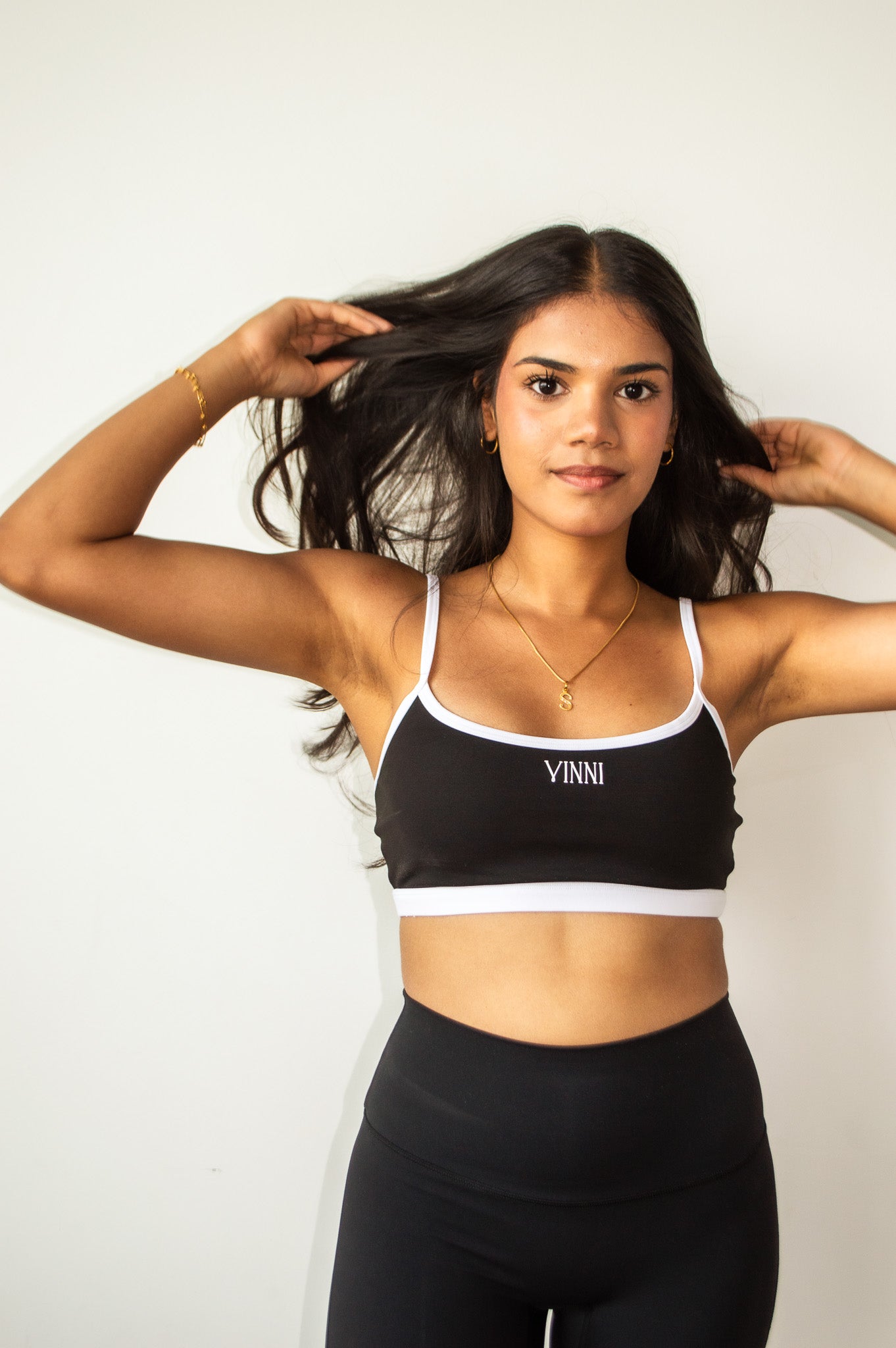 RITA CONTRAST SPORTS BRA - JET BLACK