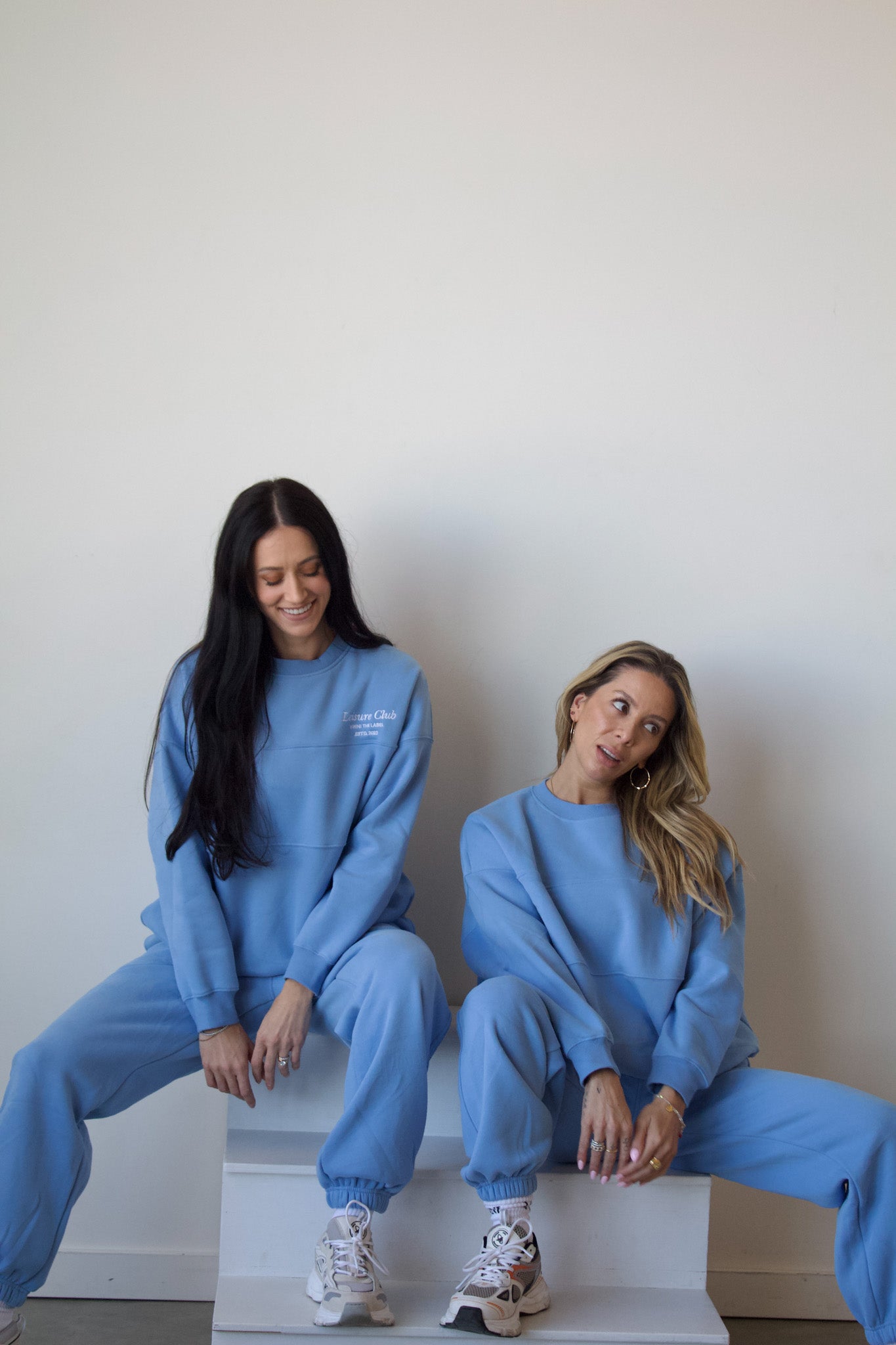 FIN CREWNECK - AQUA