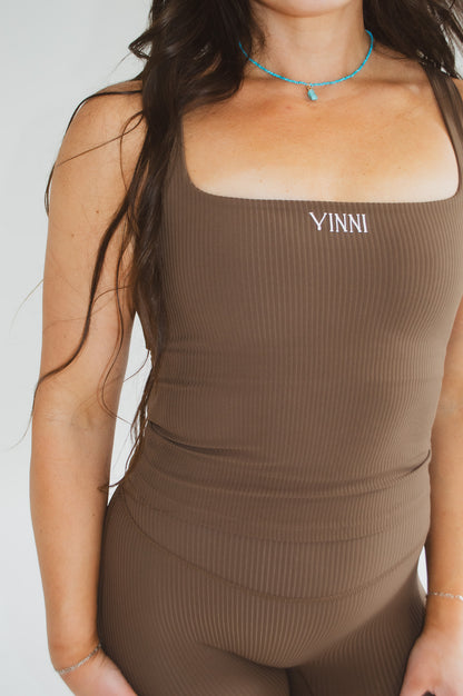 PALMER TANK - RIBBED BROWN