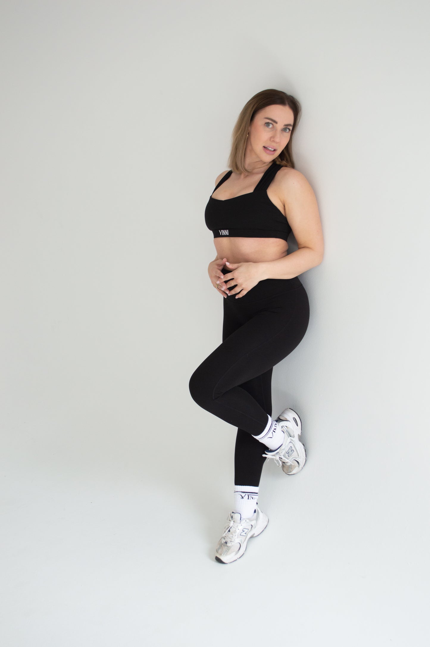 MARA HIGH RISE LEGGINGS - JET BLACK