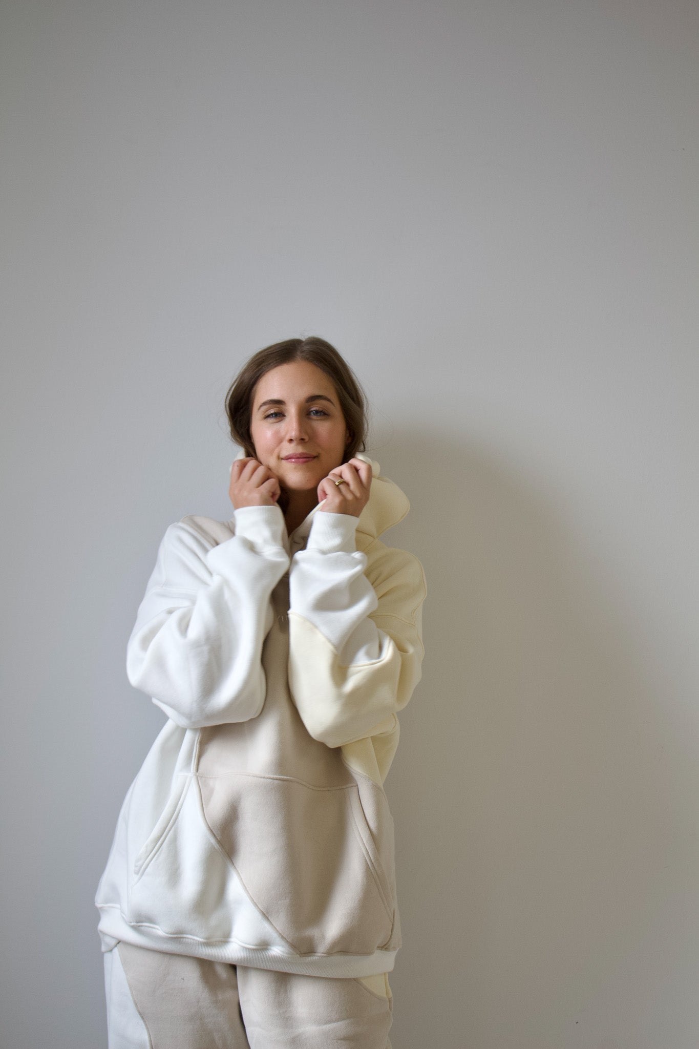MEG OVERSIZED HOODIE