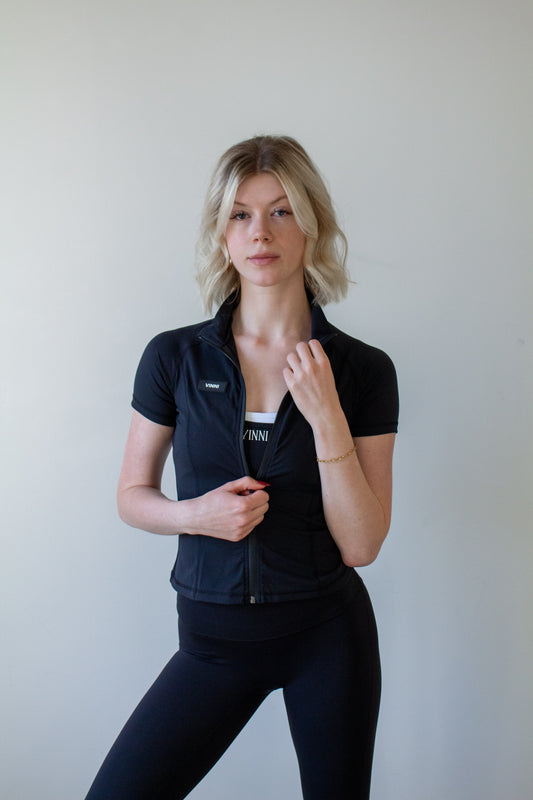 KNOX SHORT SPORT ZIP - JET BLACK