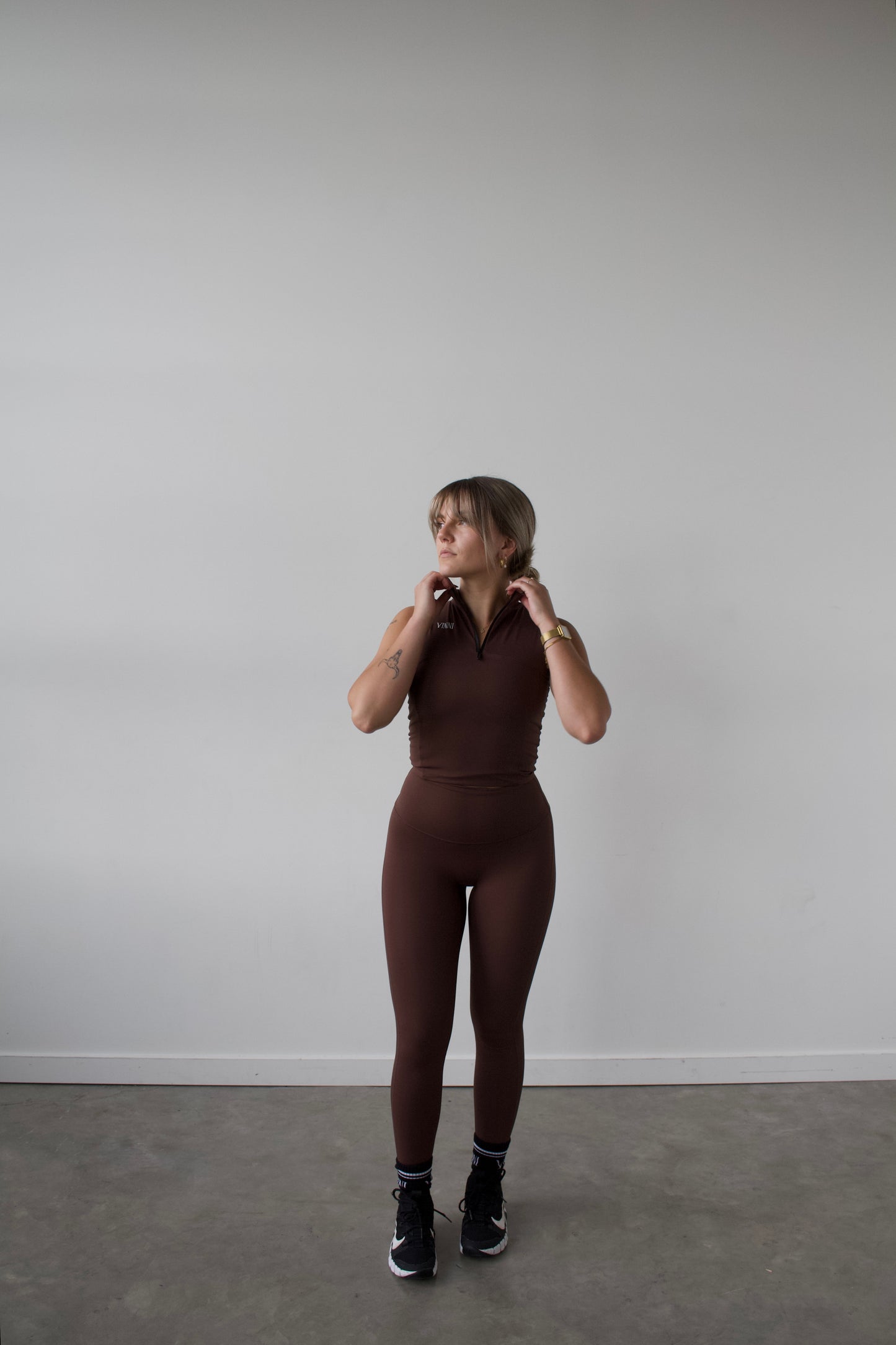 HAILEY ZIP-UP ACTIVE TOP - BRONZE