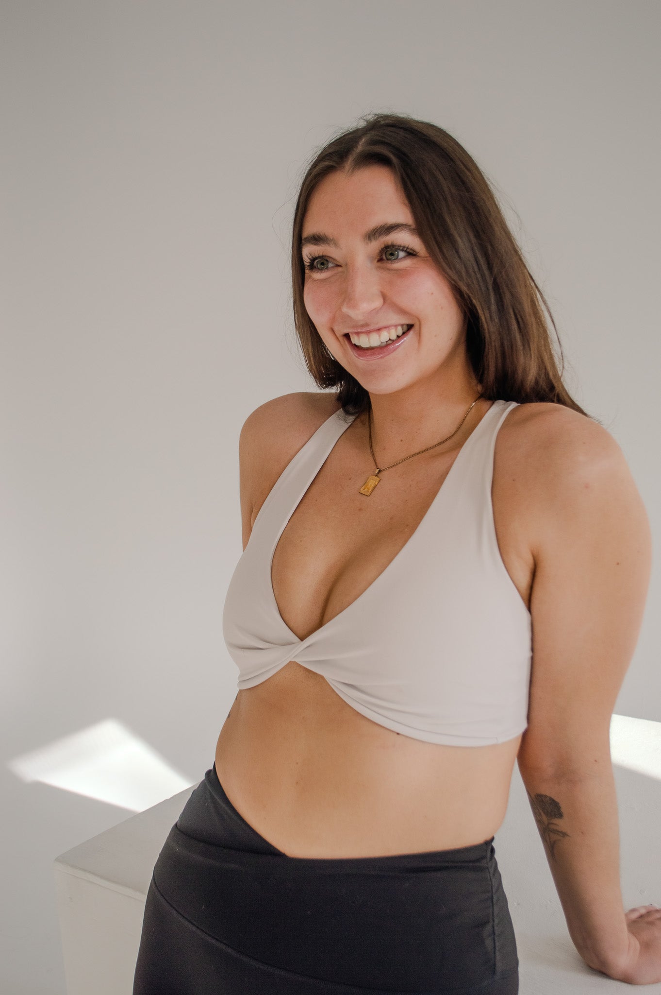 KRISTY TWIST BRA - OAT MILK