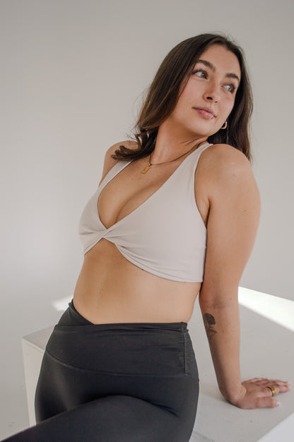 KRISTY TWIST BRA - OAT MILK